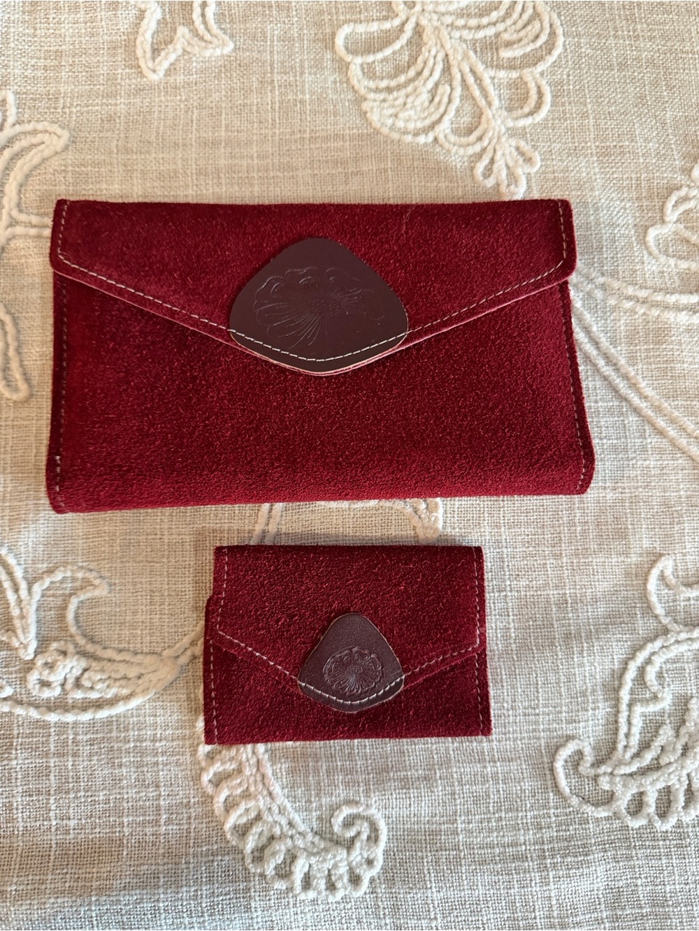 A. R. Buckskin Burgundy Red Buck Skin Suede Envelope Wallet and Holder for Keys